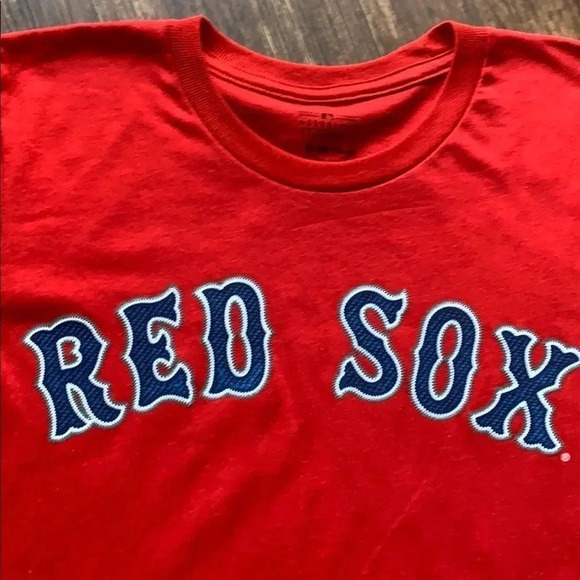 Boston Red Sox T Shirt Mookie Betts NWT - Picture 3 of 15